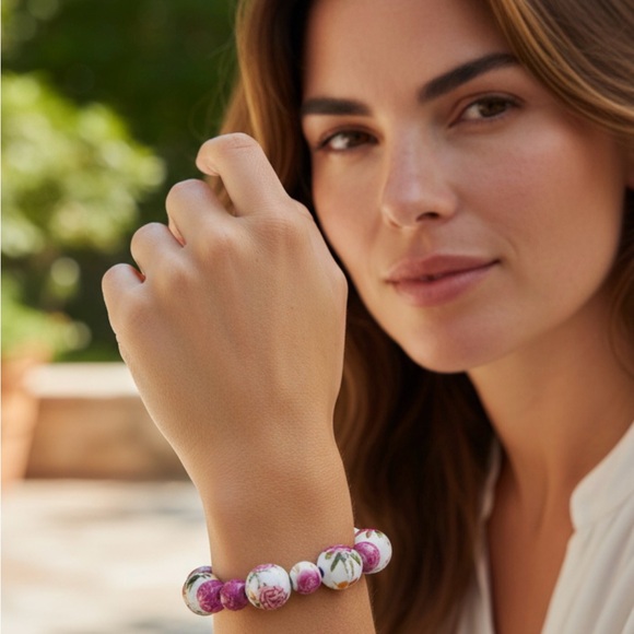 Vintage Hand Painted Floral Pink Rose Ceramic Beaded Bracelet - Picture 2 of 4